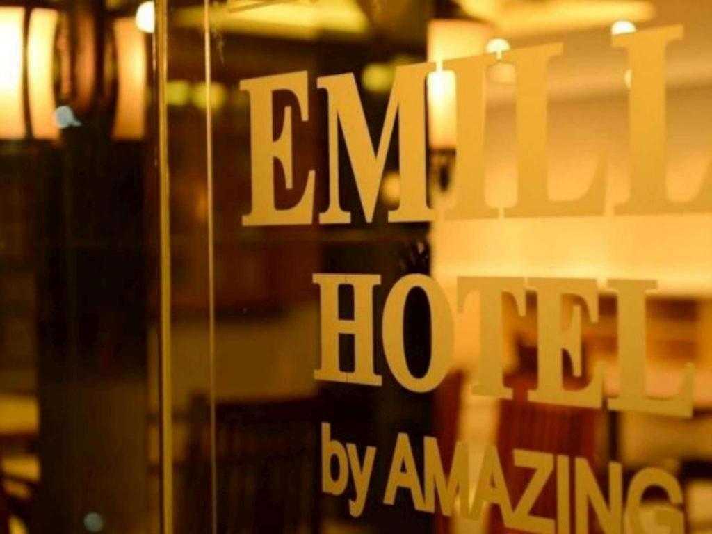 Emilia Hotel by Amazing Palembang Esterno foto