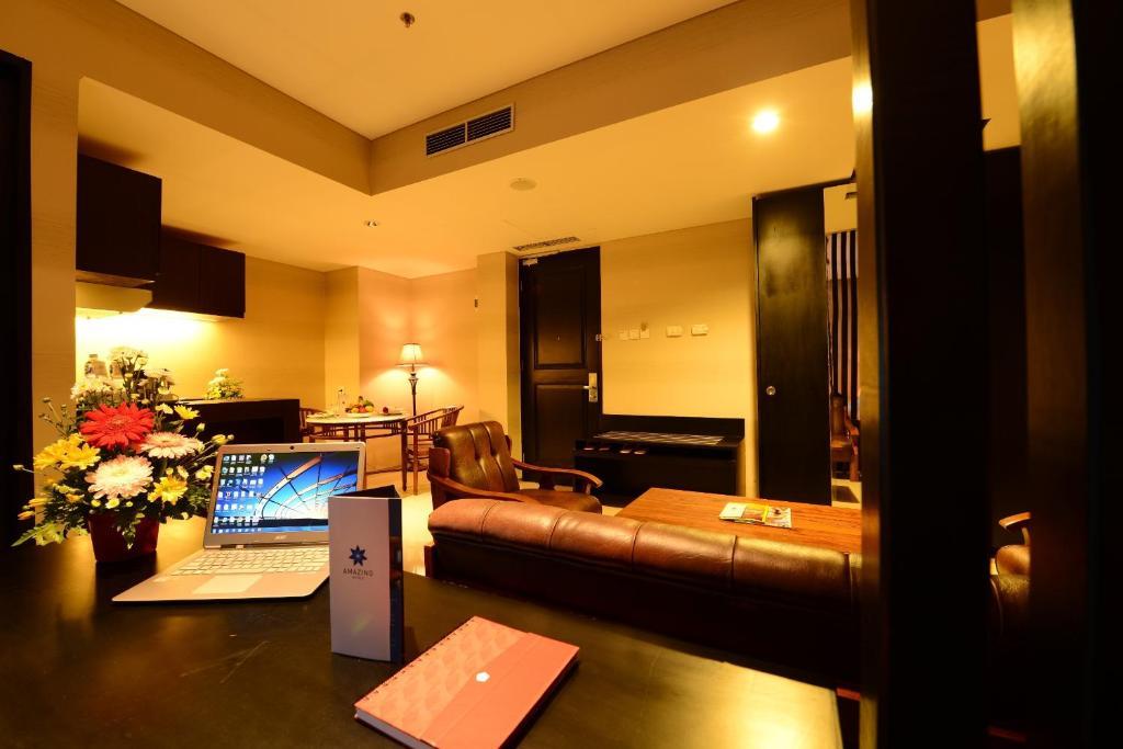 Emilia Hotel by Amazing Palembang Camera foto