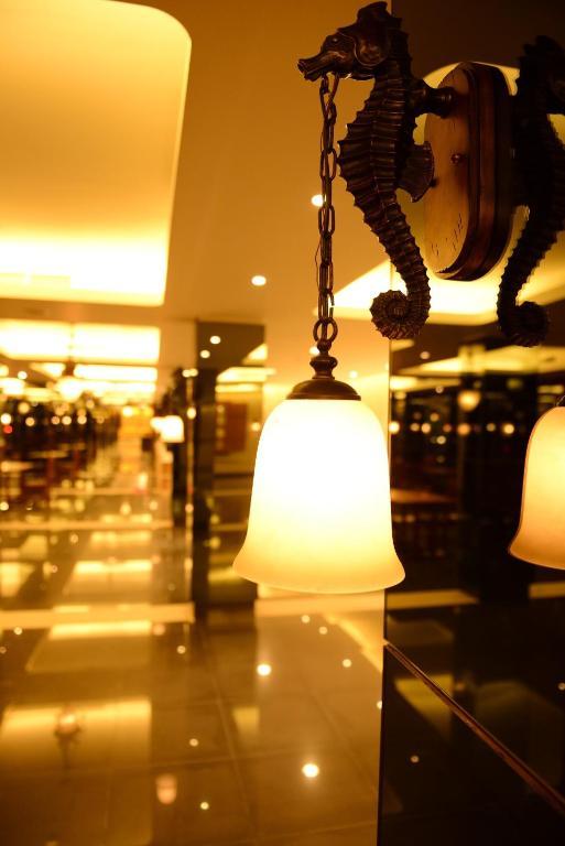 Emilia Hotel by Amazing Palembang Esterno foto